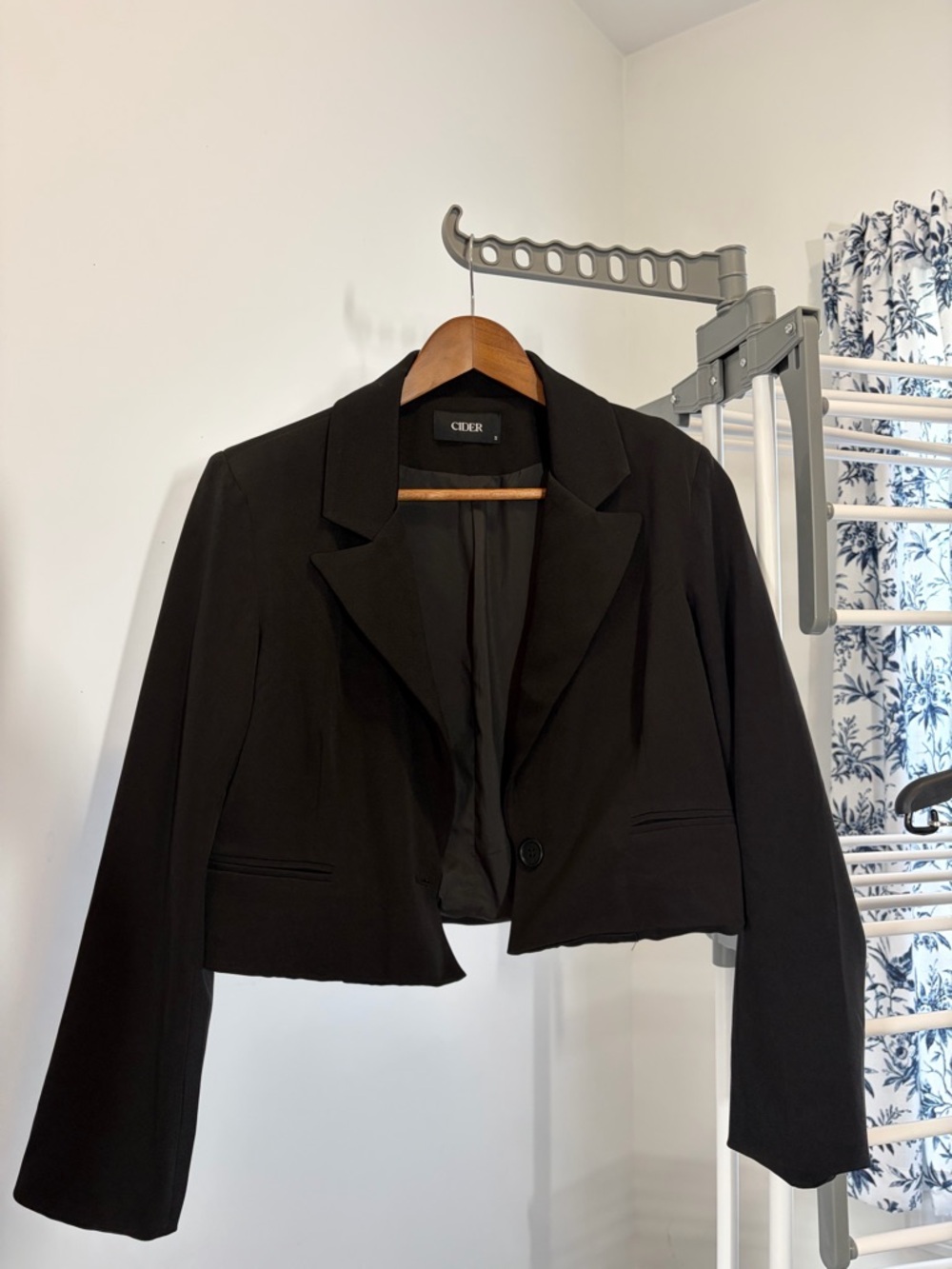 Black Cropped Blazer Jacket
